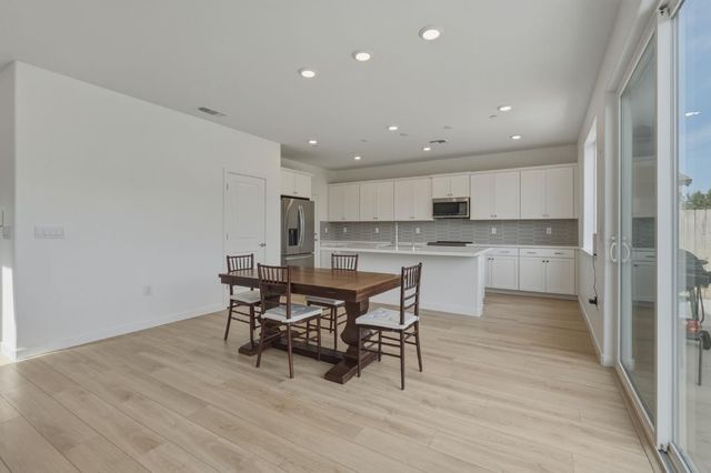 8513 Brushwood Way, Elk Grove, CA 95624
