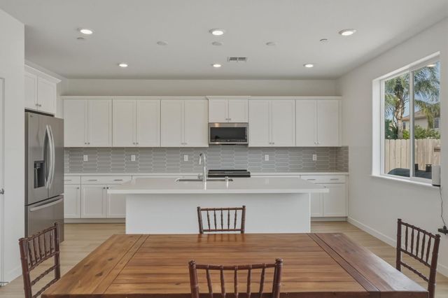8513 Brushwood Way, Elk Grove, CA 95624
