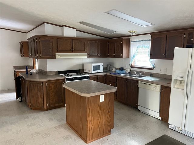 381 Wilson Rd, South Bend Twp, PA 15618