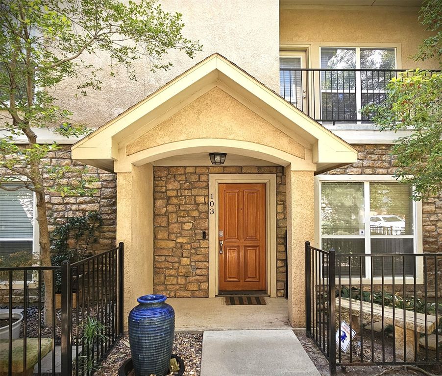 3111 Cedarplaza Lane 103, Dallas, TX 75235