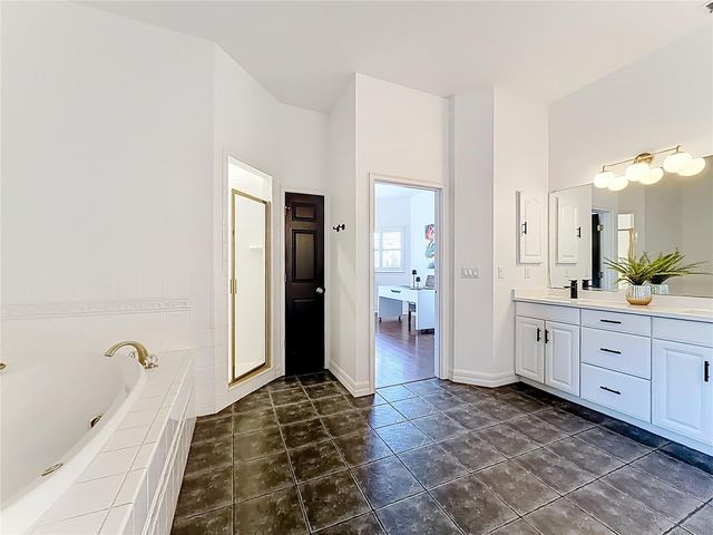 8490 NW 118TH TERRACE, Ocala, FL 34482