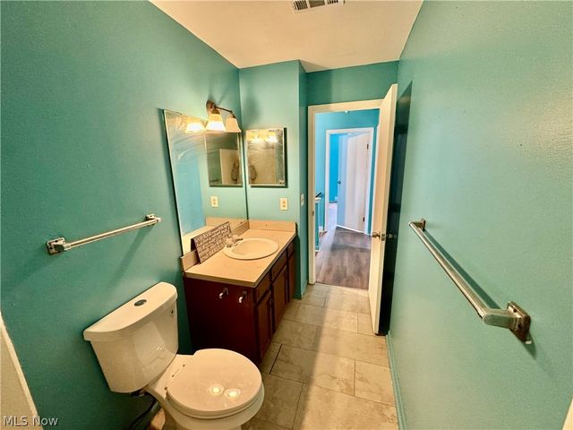 359 W Chalmers Avenue, Youngstown, OH 44511