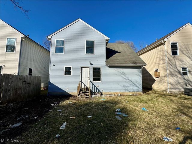 359 W Chalmers Avenue, Youngstown, OH 44511