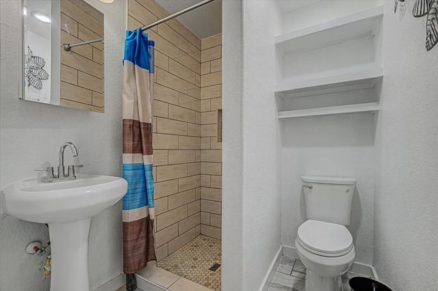 8159 Glenhollow Drive, Houston, TX 77033