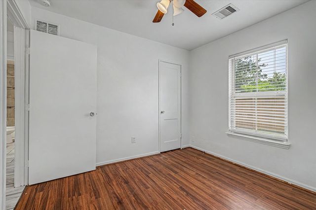 8159 Glenhollow Drive, Houston, TX 77033