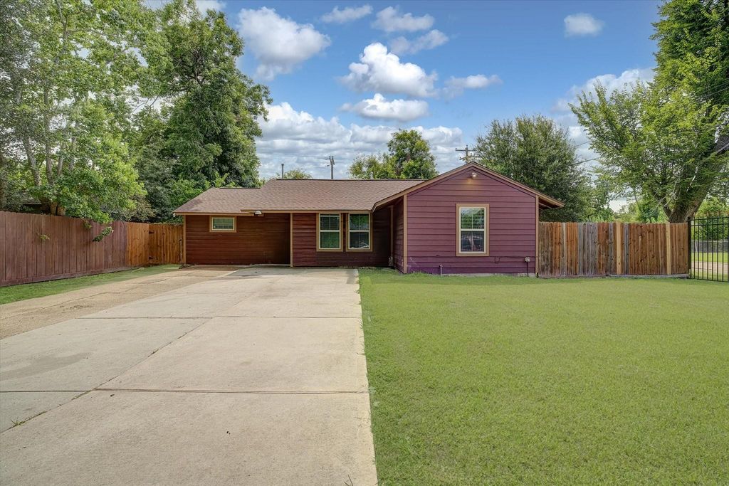 8159 Glenhollow Drive, Houston, TX 77033