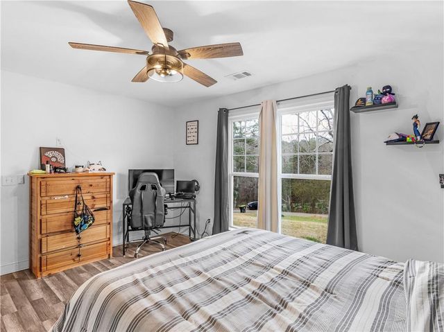 215 Almon Avenue, Tallapoosa, GA 30176