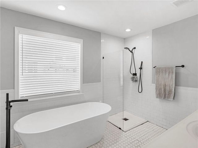 215 Almon Avenue, Tallapoosa, GA 30176