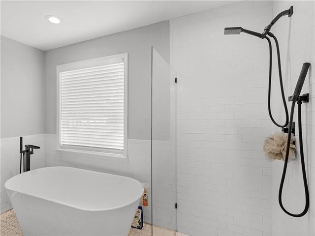 215 Almon Avenue, Tallapoosa, GA 30176