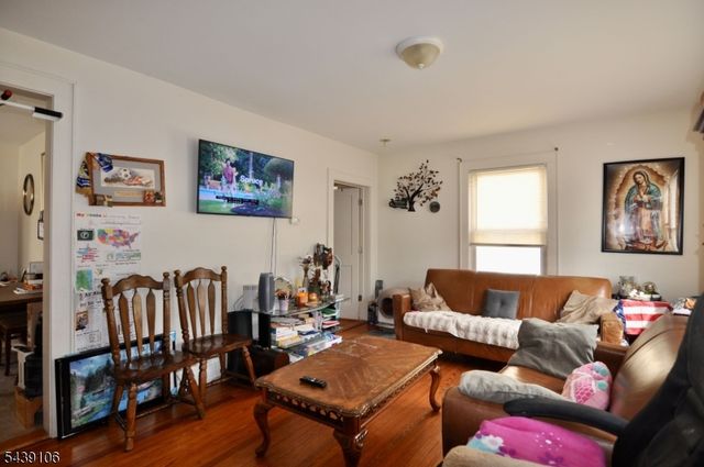 119 Winslow Pl, Garwood Boro, NJ 07027