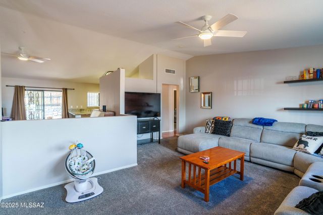2152 W Jackalope Place, Tucson, AZ 85713