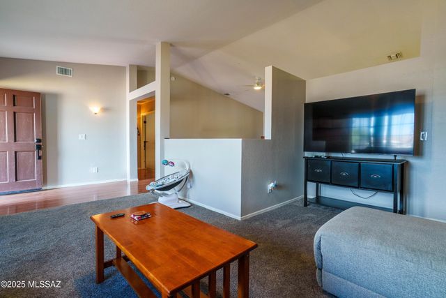 2152 W Jackalope Place, Tucson, AZ 85713