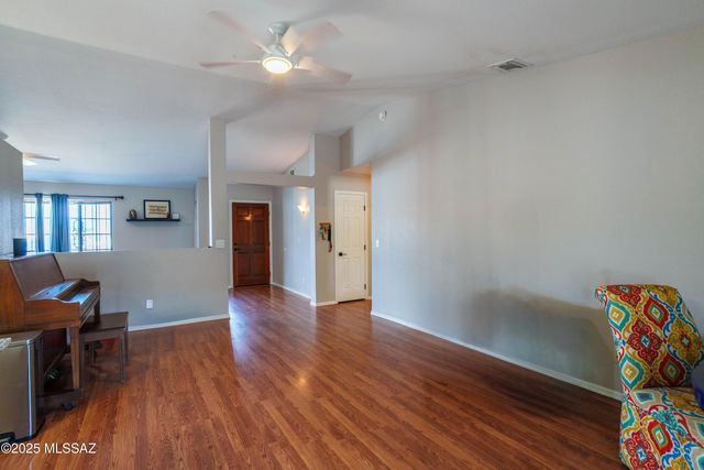 2152 W Jackalope Place, Tucson, AZ 85713