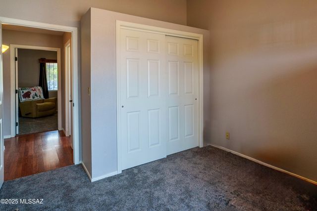 2152 W Jackalope Place, Tucson, AZ 85713