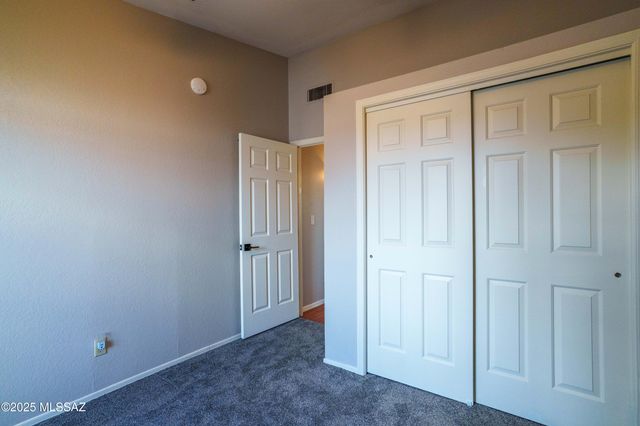 2152 W Jackalope Place, Tucson, AZ 85713