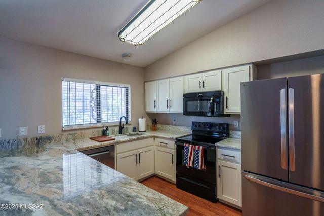 2152 W Jackalope Place, Tucson, AZ 85713