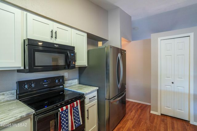 2152 W Jackalope Place, Tucson, AZ 85713