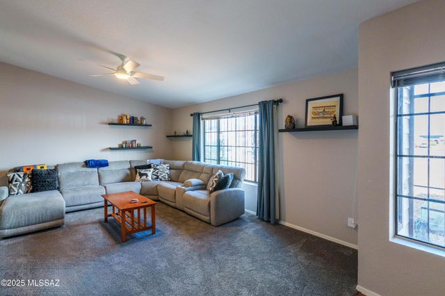 2152 W Jackalope Place, Tucson, AZ 85713