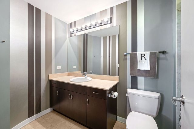 303 W OHIO Street 2307, Chicago, IL 60654