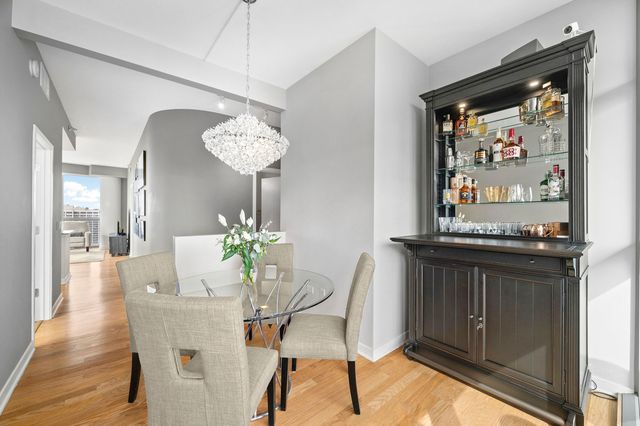 303 W OHIO Street 2307, Chicago, IL 60654