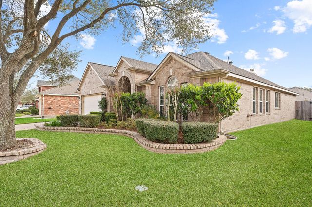 9515 Denfield Court, Houston, TX 77070