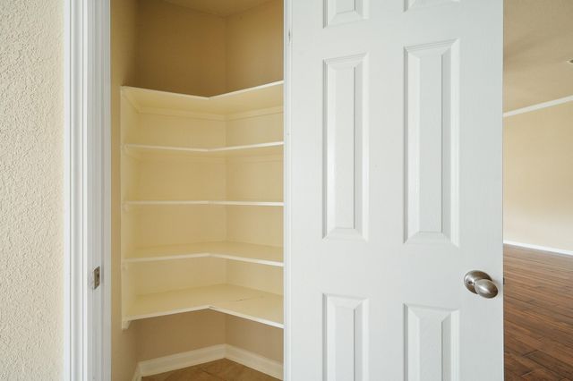 9515 Denfield Court, Houston, TX 77070