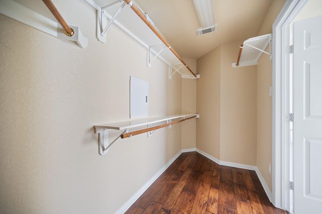 9515 Denfield Court, Houston, TX 77070