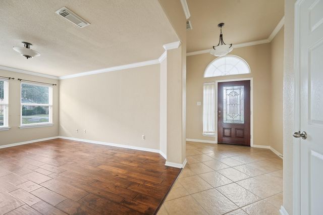 9515 Denfield Court, Houston, TX 77070