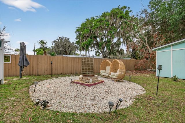 521 MICHIGAN STREET, Mount Dora, FL 32757