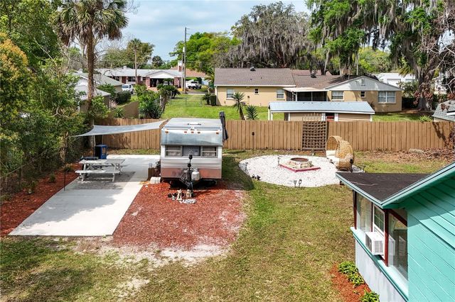 521 MICHIGAN STREET, Mount Dora, FL 32757