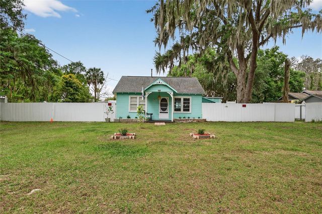 521 MICHIGAN STREET, Mount Dora, FL 32757