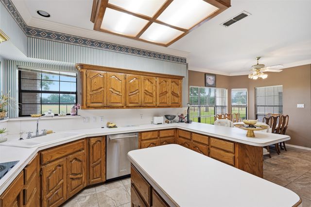 13800 Hutcheson Lane, Weatherford, TX 76087