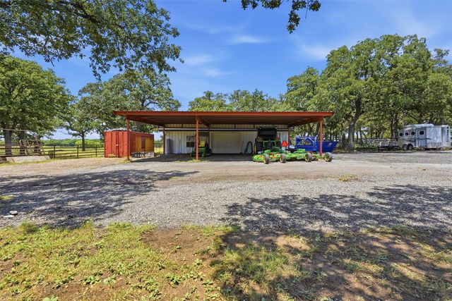 13800 Hutcheson Lane, Weatherford, TX 76087