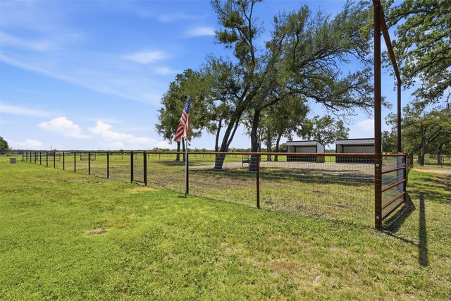 13800 Hutcheson Lane, Weatherford, TX 76087