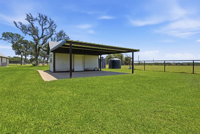 13800 Hutcheson Lane, Weatherford, TX 76087