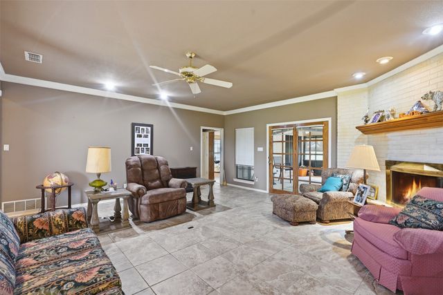 13800 Hutcheson Lane, Weatherford, TX 76087