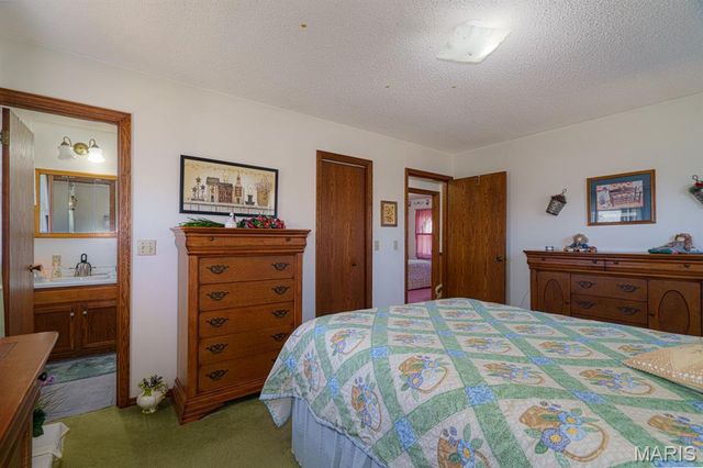 15799 County Road 7200, Rolla, MO 65401