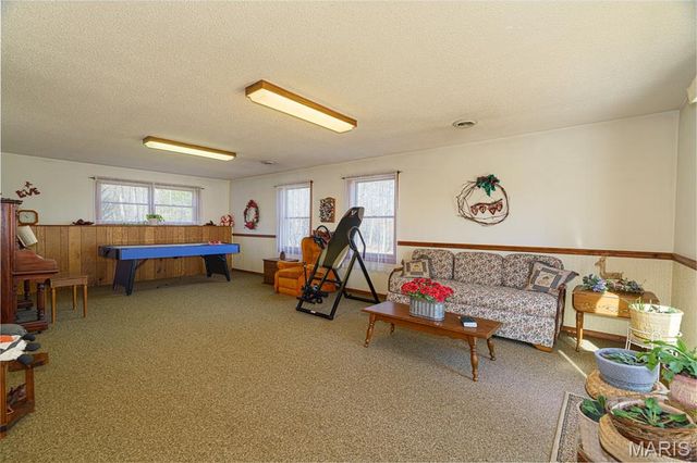15799 County Road 7200, Rolla, MO 65401