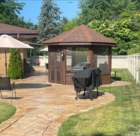 711 E Greenview Road, Itasca, IL 60143