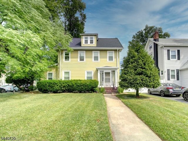 141 Parker Rd, Elizabeth City, NJ 07208