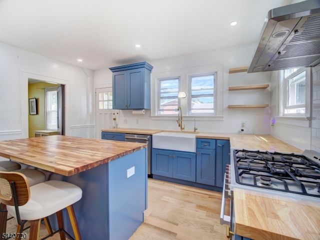 141 Parker Rd, Elizabeth City, NJ 07208