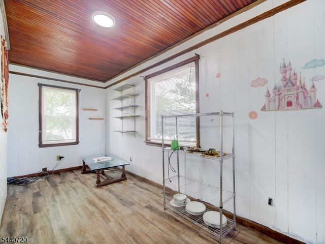 141 Parker Rd, Elizabeth City, NJ 07208