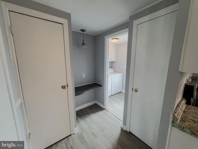 6 WALNUT LN, Quakertown, PA 18951