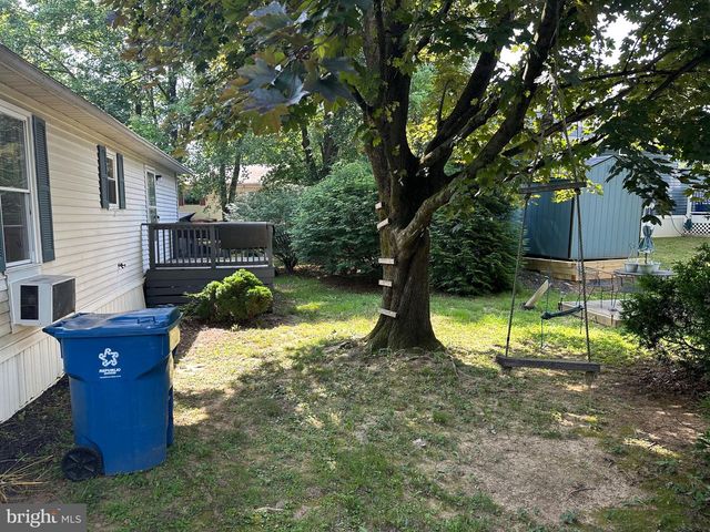 6 WALNUT LN, Quakertown, PA 18951