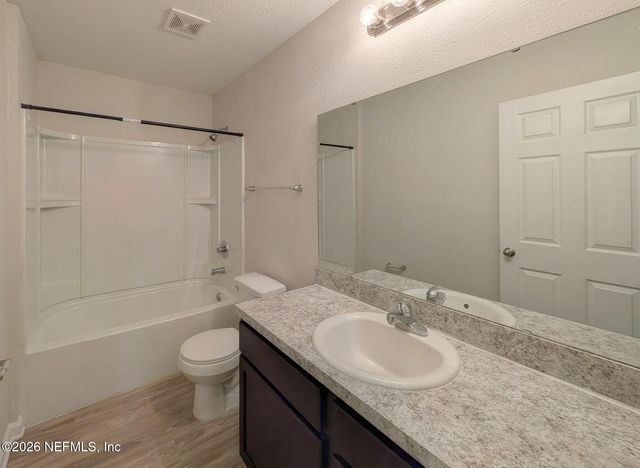 6869 LAKE MIST Lane, Jacksonville, FL 32210