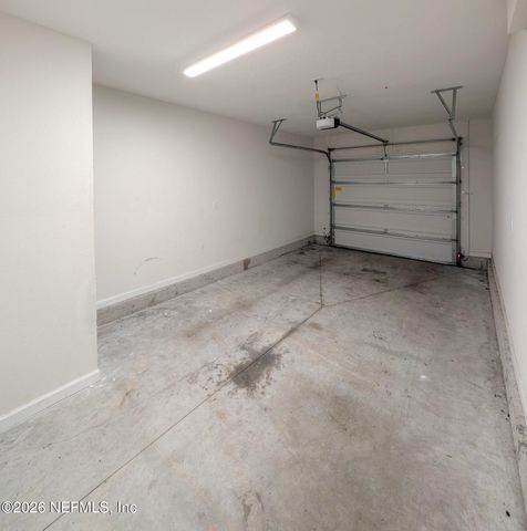 6869 LAKE MIST Lane, Jacksonville, FL 32210