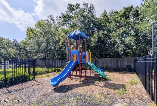 6869 LAKE MIST Lane, Jacksonville, FL 32210
