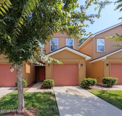 6869 LAKE MIST Lane, Jacksonville, FL 32210