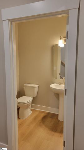 321 Stardust Lane, Seneca, SC 29672