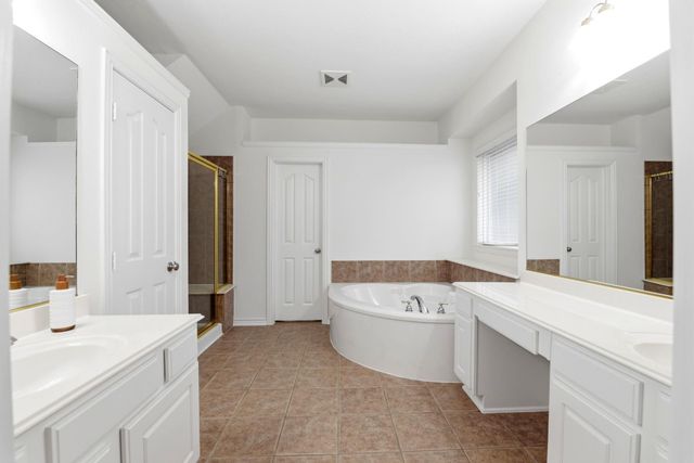 2905 Green Forest Lane, Pearland, TX 77581